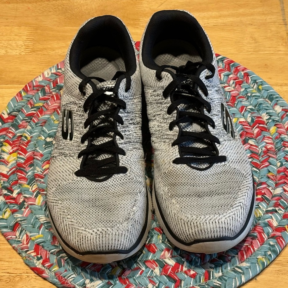 Men’s Skechers heather gray size 10.5, Air-Cooled Memory Foam Dual-Lite, GUC